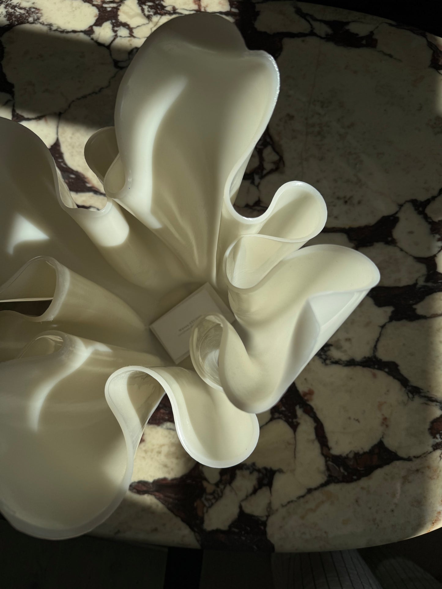 SERENITY sculptural vase