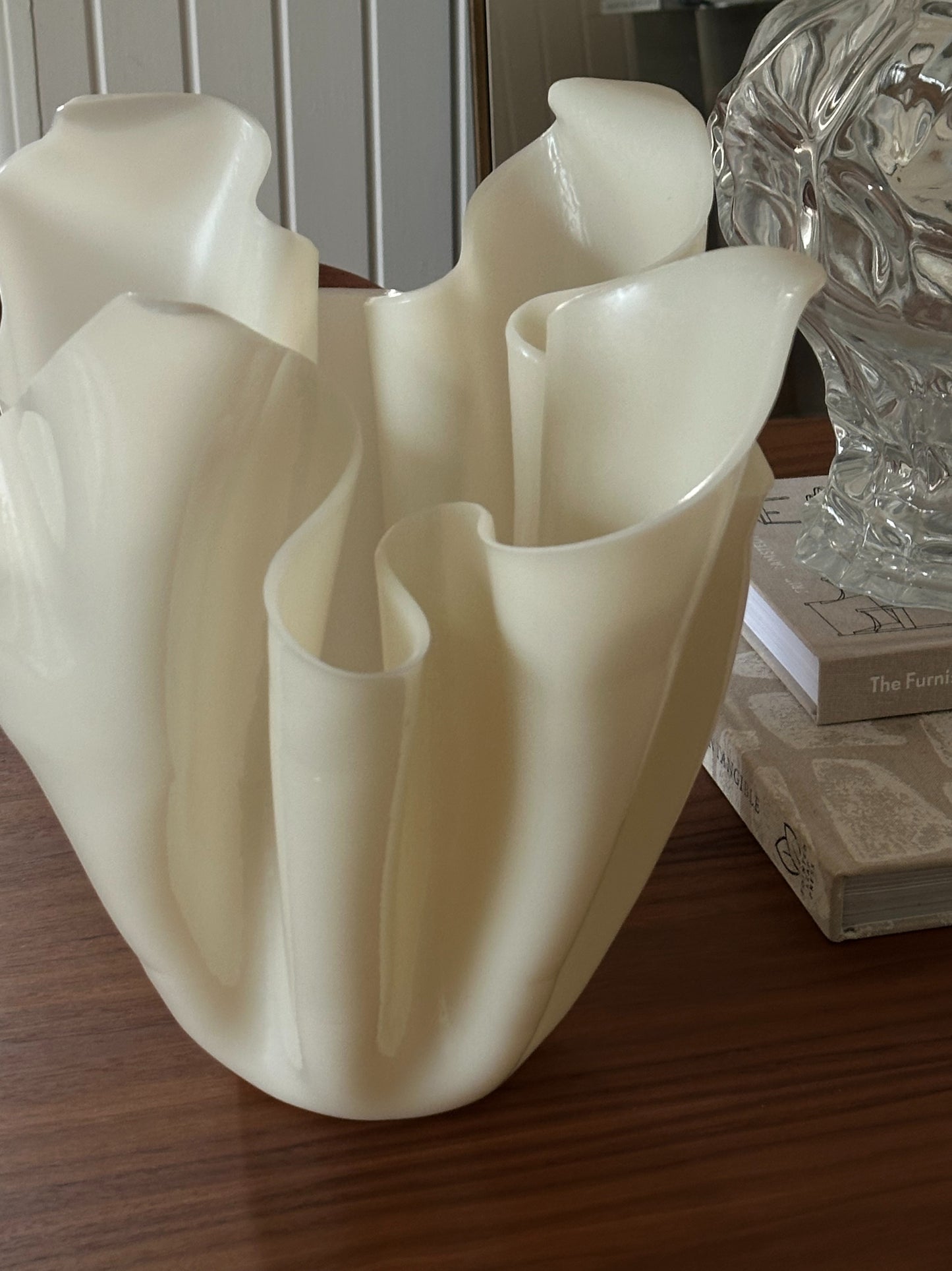 SERENITY sculptural vase